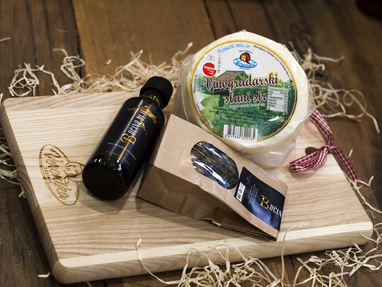Poklon paket “Buča u vinogradu” Poklon paket “Buča u vinogradu”